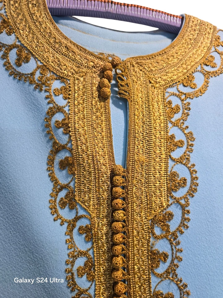 Vintage Moroccan Blue & Gold Braided Kaftan (1971, Custom-Made) — 第 2/4 张图片