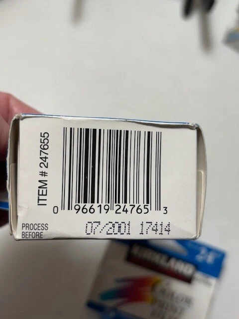 (2) KIRKLAND SIGNATURE 400 ISO 24 EXP COLOR PRINT FILM 35MM EXP 2001 - Image 2 of 2