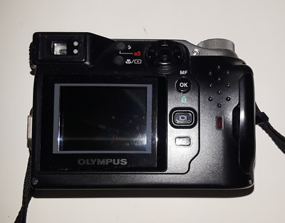Olympus CAMEDIA C-2020 Zoom 2.1MP Digital Camera - Black