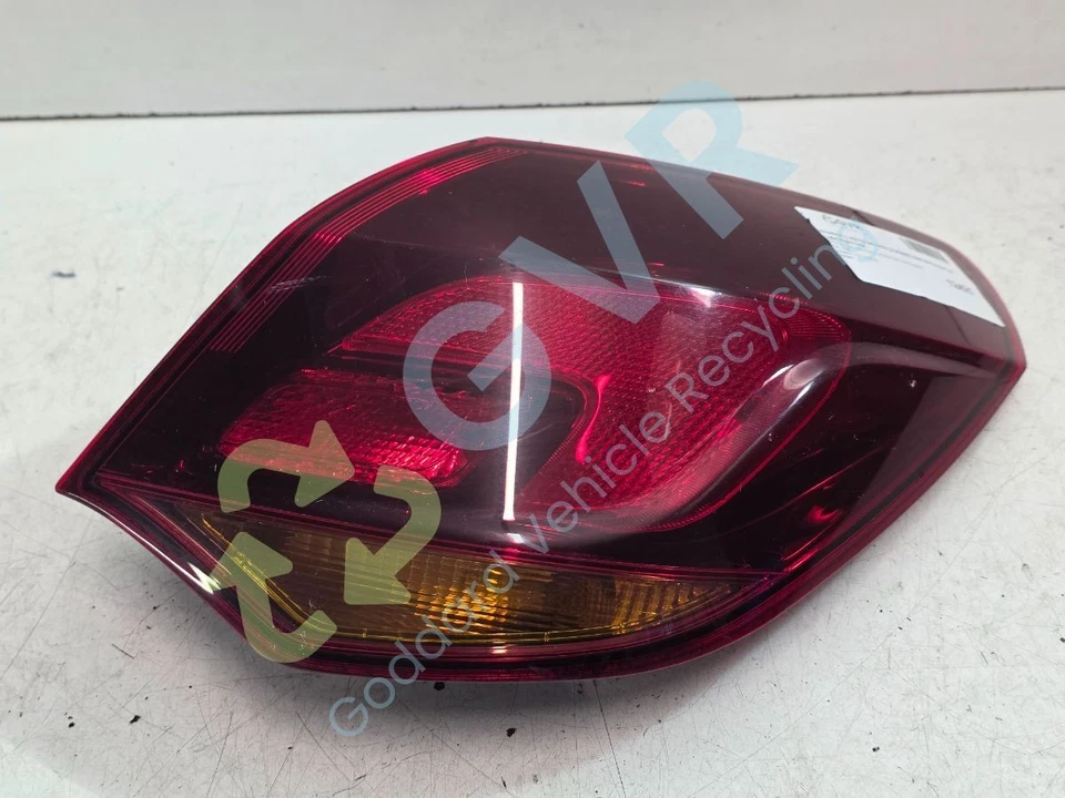 VAUXHALL ASTRA SRI MK6 (J) (A3400) 2009-2010 Rear Tail Light Right Side 13386255 - Image 2 of 4