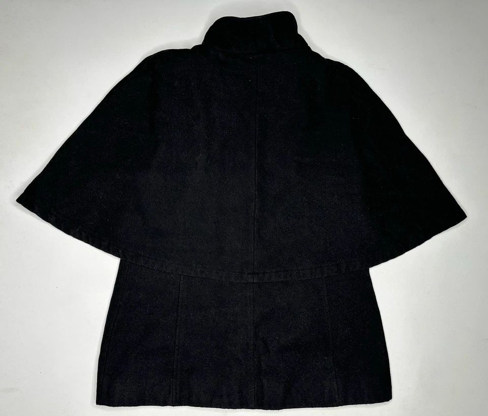 Jaqueta poncho Betsey Johnson capa casaco asa de morcego mistura de lã preta | 6 - Imagem 4 de 4