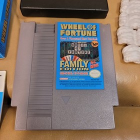 Wheel of Fortune Family Edition Nintendo NES Complete in Box CIB