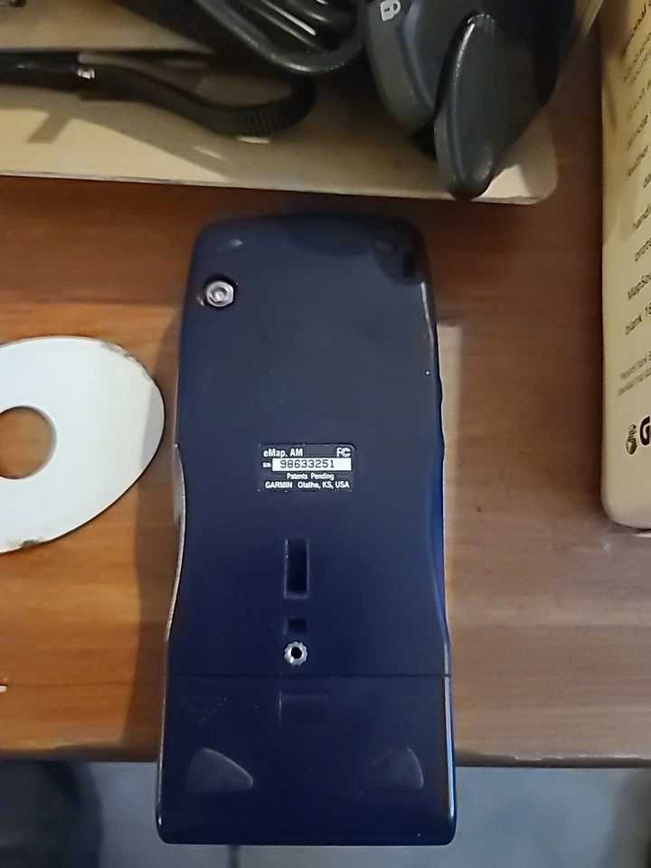 Garmin eMap Deluxe Handheld GPS Navigation Bundle,l - Image 4 of 4