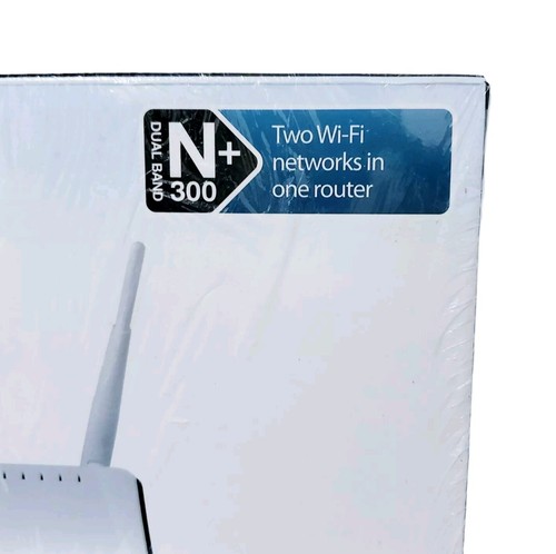 D-Link DIR-825 Xtreme N+300 Dual Band Gigabit Wi-Fi Router 300Mbps New Sealed - Picture 3 of 12
