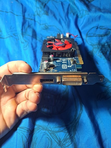 AMD RADEON HD6450 1GB C264 109-C26457-00 PCIe Graphics Card M8-4(1) - Picture 2 of 3
