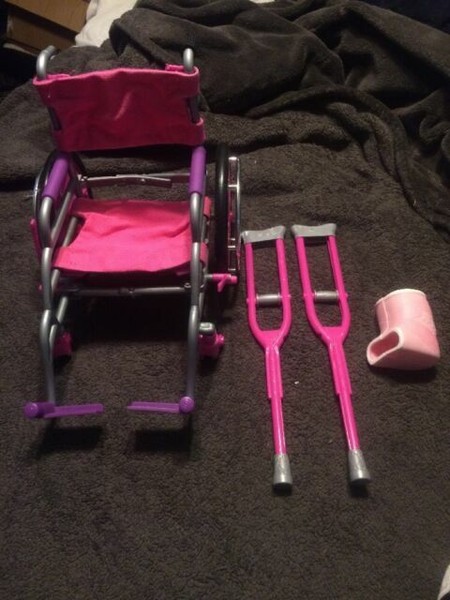 my life doll wheelchair and crutches