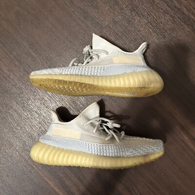 Size 9.5 Adidas Yeezy Boost 350 V2 Cloud White Non-Reflective Great Condition!