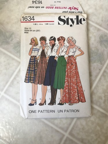 Vintage Style sewing pattern 1634 skirt Un-Cut Sz 10 Various Lengths
