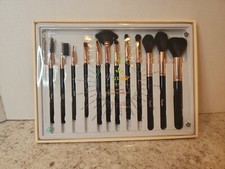 Makeup Brush Set Professional, 12 pcs Deep Green Make up Brush Kit Wooden Handle