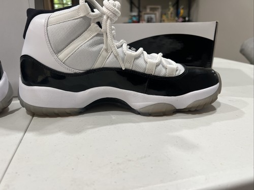 Size 10.5 - Jordan 11 Retro Concord 2011 (378037-107). DEAD STOCK!!🔥 - Picture 7 of 20
