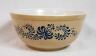 Vintage PYREX Homestead #403 8 1/2" Mixing Bowl Read