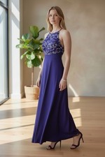 Morgan and Co. Purple Evening Gown Dress Women's Size 7/8 Sequins Embroidered