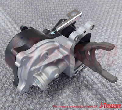 写真 TOYOTA TUNDRA UCK4# 00-06 Genuine Front Differential Vacuum