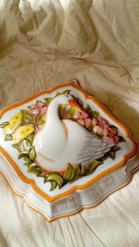 1986 Franklin Mint Le Cordon Bleu Ceramic White Goose And Yellow Butterfly Jello