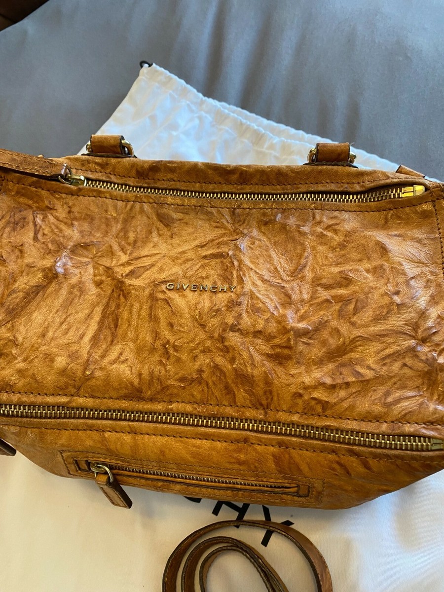 ジバンシー Givenchy leather purse Medium Voyou bag in leather in - black | Givenchy US