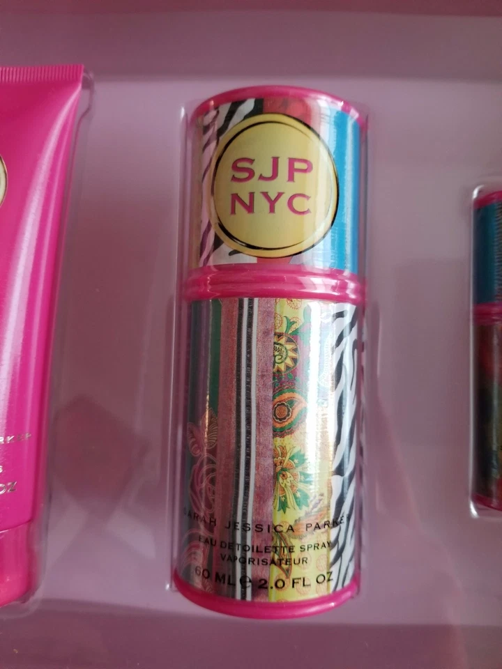 SJP Sarah Jessica Parker NYC 4 Piezas Eau de Toilette EDT SET DE REGALO para Mujer RARO Foto 4 de 4