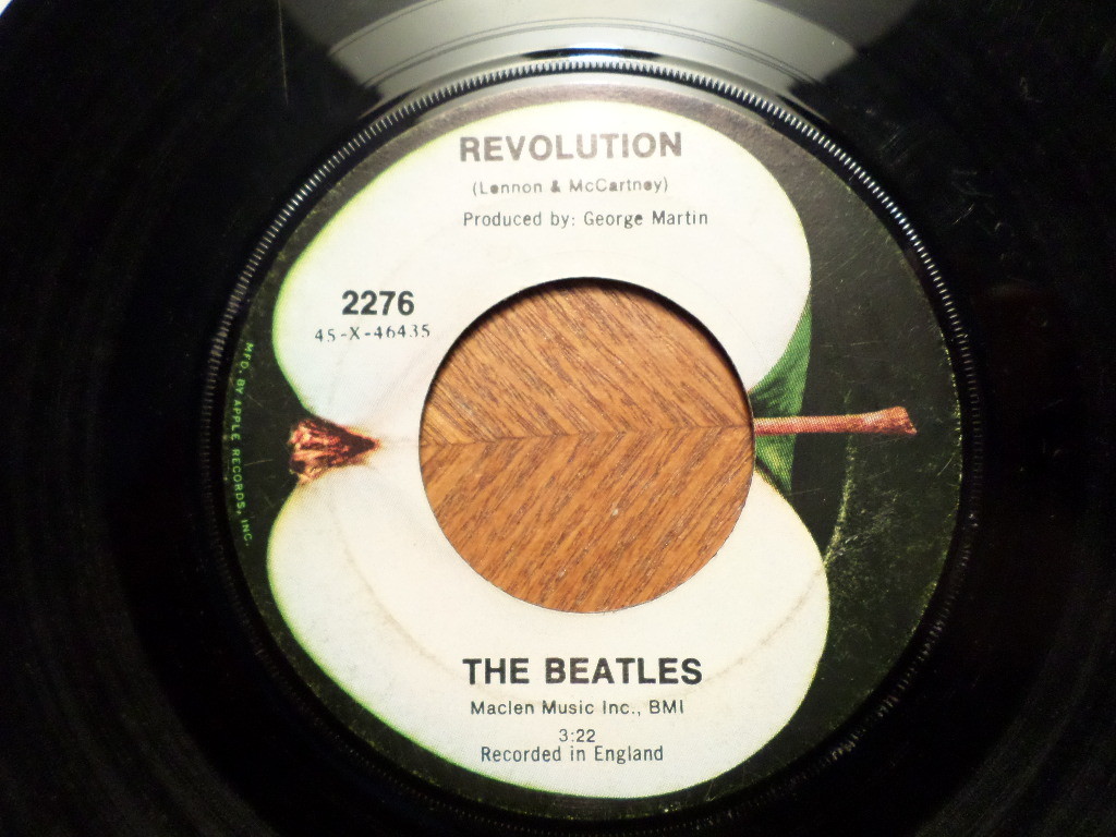APPLE 45 RECORD/BEATLES/HEY JUDE /REVOLUTION/VG / MFD APPLE/ EAST