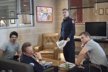 Chicago Fire - Die komplette Staffel/Season 12 # DVD-NEU - Photo 11/12
