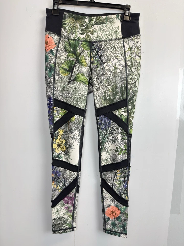 CALIA Carrie Underwood Talla Limitada M Malla Fleuria Camiseta sin Mangas Conjunto Floral Foto 3 de 4