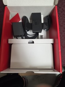 Nintendo Switch OLED Model HEG-001 Console - 64GB - White CIB Fortnite Joy Cons