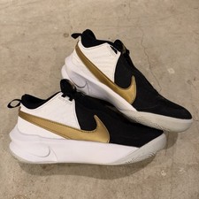 Youth Kids Size 5Y Nike Team Hustle D 10 GS Black Gold Sneaker CW6735-002