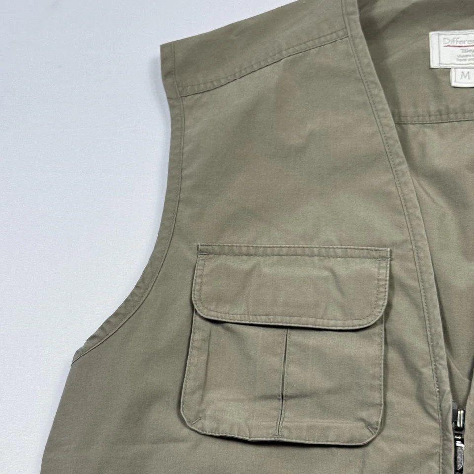 Chaleco de batería Tilley Endurables diferente para hombre mediano oliva utilitario carga de viaje Foto 3 de 4