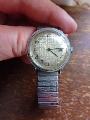 Timex Marlin Mens Mechanical Date Watch Vintage 1970s (Working) crossword dial