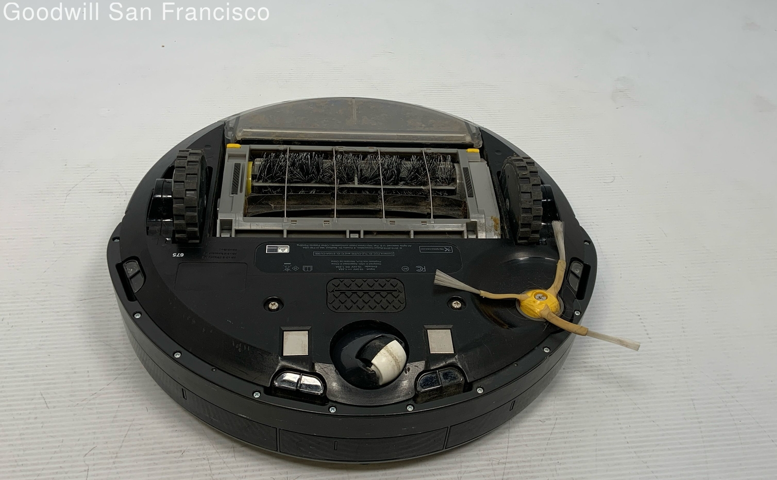 iRobot Roomba 675 WiFi Connected Robotic Vacuum Cleaner With Dock eBay