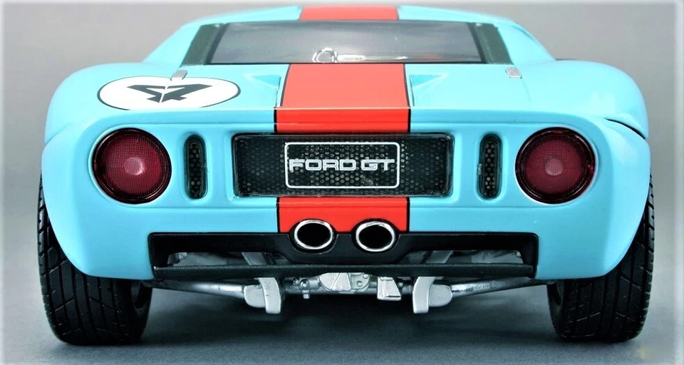 Carro de carreras Ford carrocería de metal construida a medida Le Mans modelo 1 18 único 12GT40Racer24Racing Foto 2 de 4