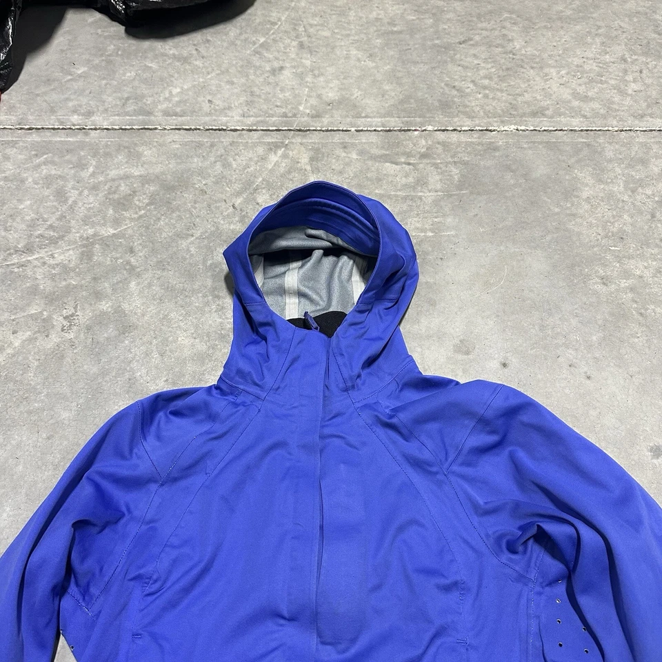 Sierra Designs Purple Stretch Rain Jacket Size Womans Medium  - Image 3 of 4