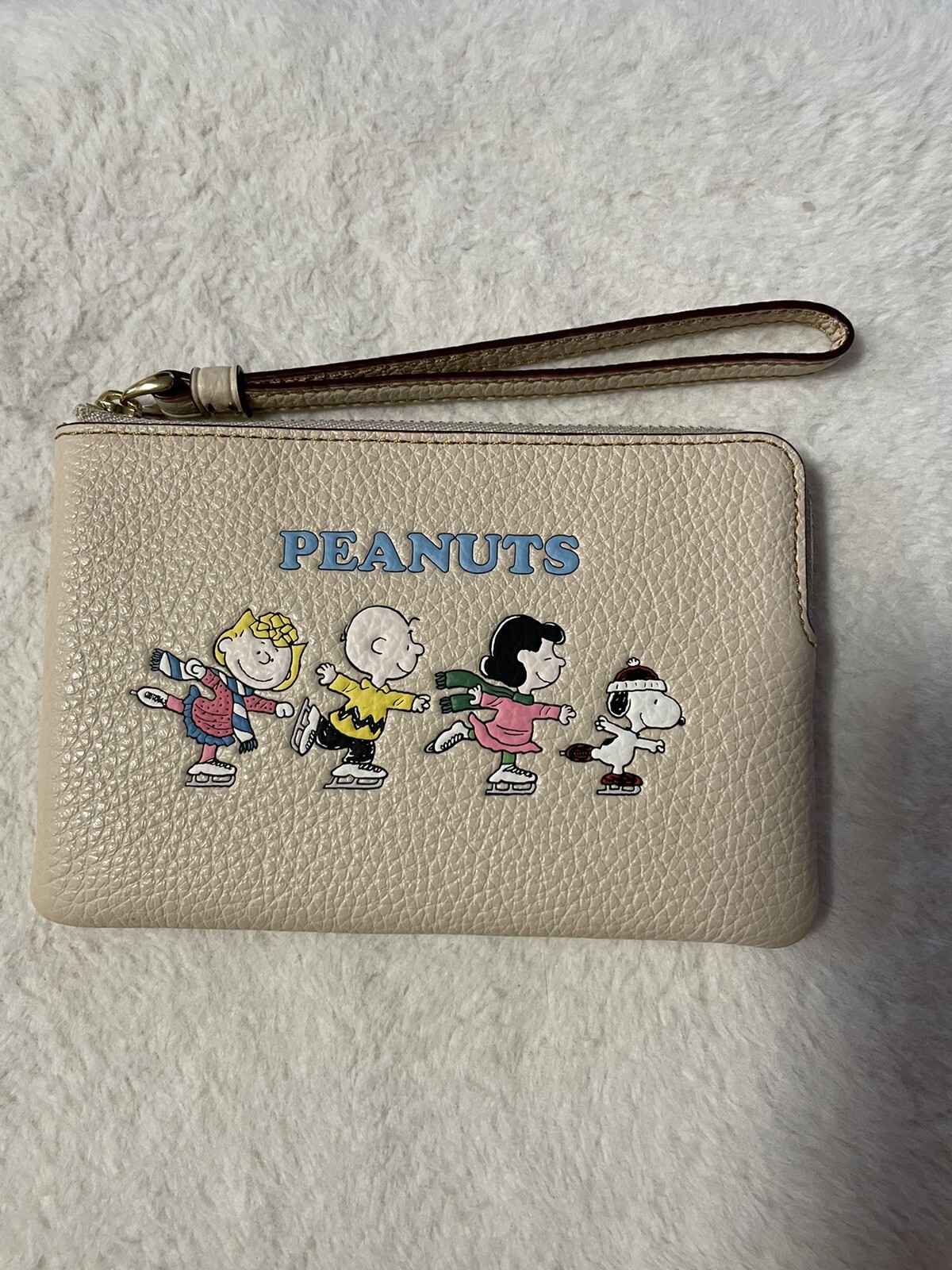 Coach+CF213+Women%27s+Zip-Around+Leather+Wallet+-+Ivory for sale online ...