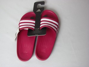 adidas sliders size 5