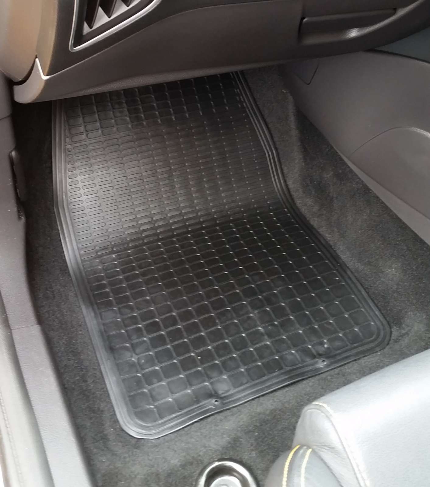 Front Waterproof Rubber Car Mats 2 Piece For Skoda Fabia Octavia Superb