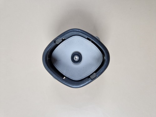 aesculap battery cover lid GA 675 for acculan 3 and acculan 4 series handpiece - Picture 3 of 4