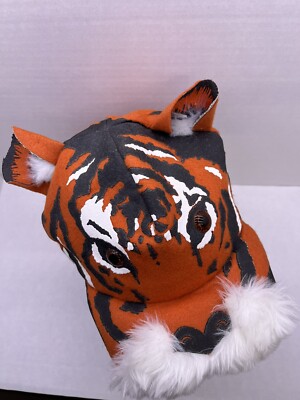 Vintage Rare Walt Disney World Tigger Plush Hat 3D Tiger Ears Tail One Size Disney World Tigger Baseball Cap Hat Orange Ears Tail  main image 3