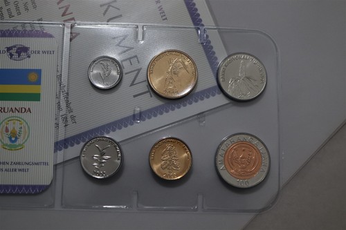 🧠🇷🇼 RWANDA UNC MINT SET WITH COA B79 #30 - Picture 2 of 4