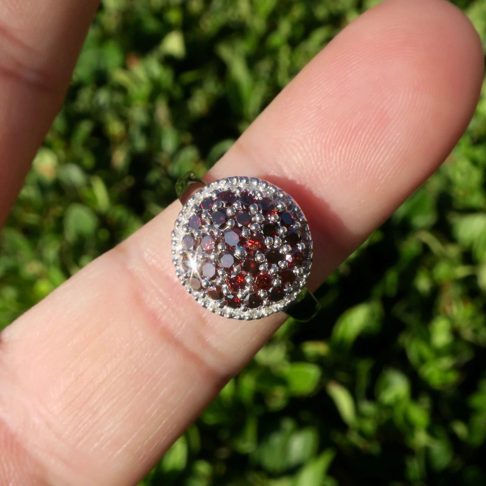 Anillo con racimo de diamantes marrones y blancos genuinos de oro blanco macizo de 10 k talla 8,25 Foto 2 de 4