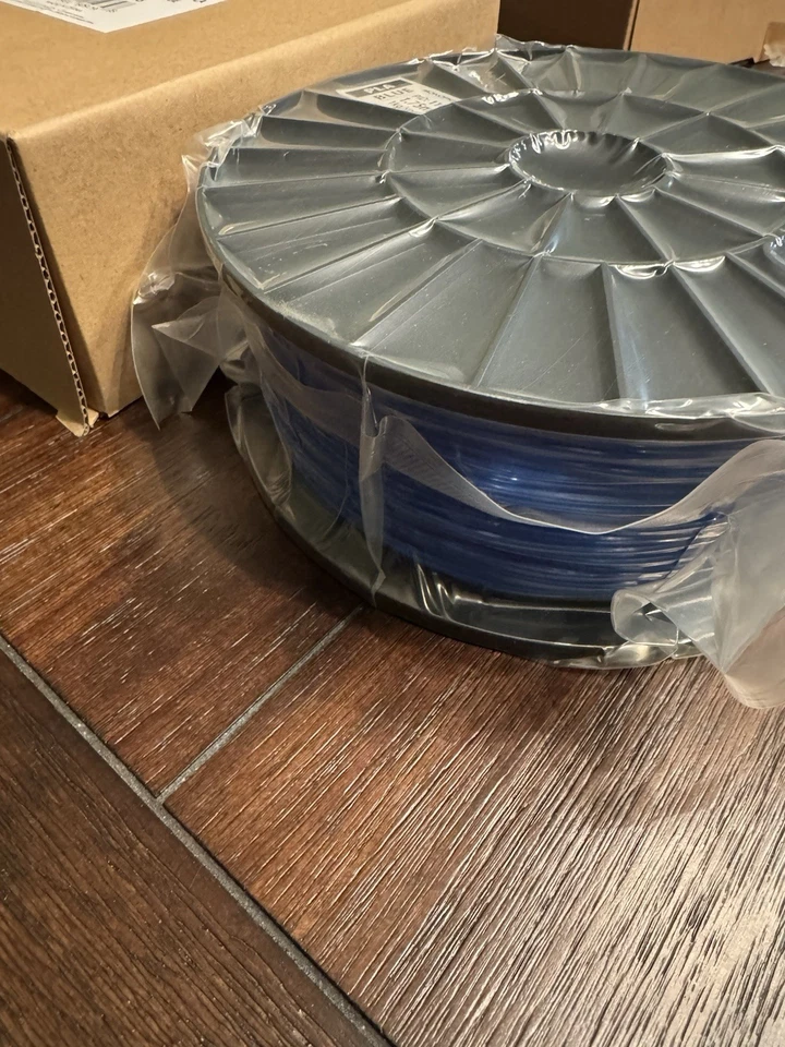 Monoprice Premium 3D Printer Filament PLA 1.75mm 1kg / Spool Blue 11043 - Image 2 of 3