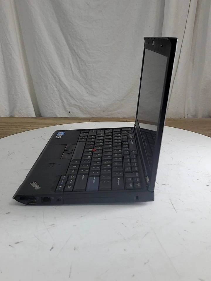 Notebook Lenovo ThinkPad X220 42872WU Intel Core I5-2520M 8GB 128GB VER NOTAS - Imagem 2 de 4