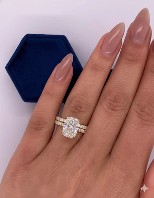 Hochzeit Kissen Diamant Ring Set Lab Grown 3,60 Kt 14K Gelbgold E F VVS2 IGI