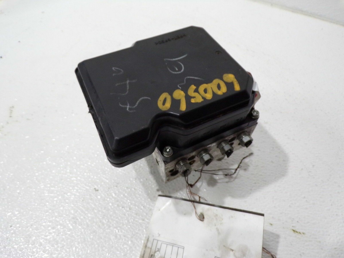 2011 11 Nissan Rogue ABS pump assembly & module AWD 47660 JM13A