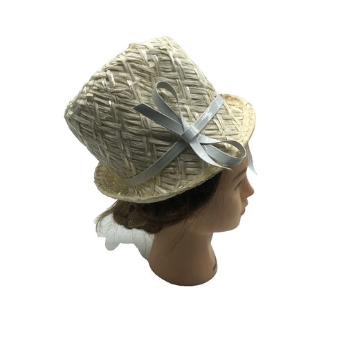 Vintage 1960s White Organza Flower Millinery Netting Pill Box Hat Vintage 1960s White Organza Flower Millinery Netting Pill  main image 3
