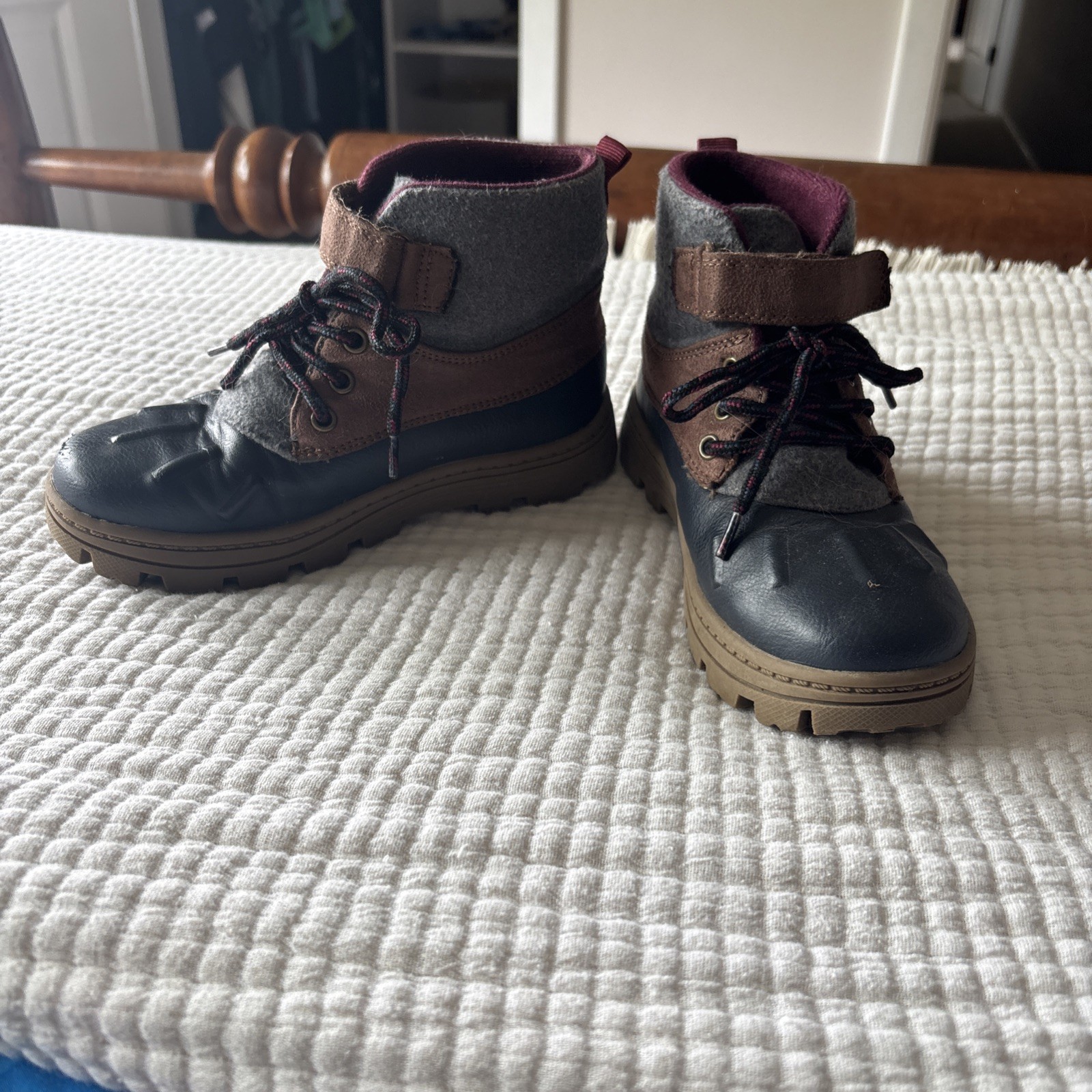 Carter Kids Boys Size 1 Hiking Ankle Boots Blue Gray Brown