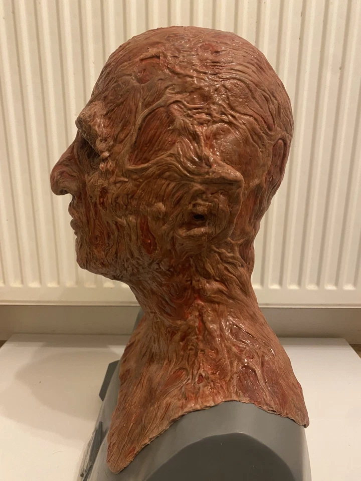 Freddy Krueger Platinum Silicone Mask and left hand glove . Elm street. - Image 4 of 4