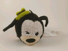 Disney Tsum Tsum Goofy Wink Mickey  Friends 3.5  Mini Plush Goof Winking