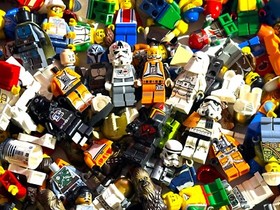 LEGO PARTS BULK LOT Minifigures Pieces (1 oz) 1/16 Pound lb Torsos Heads Weapon