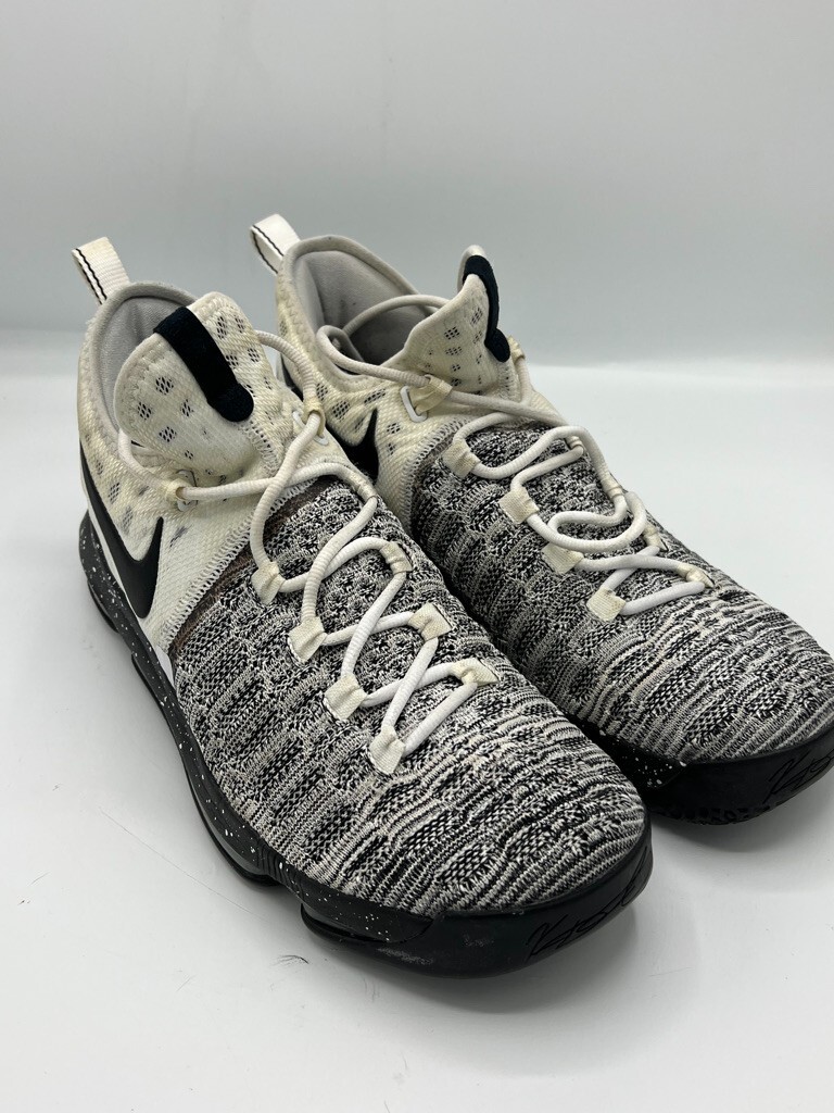 kevin durant shoes white and black