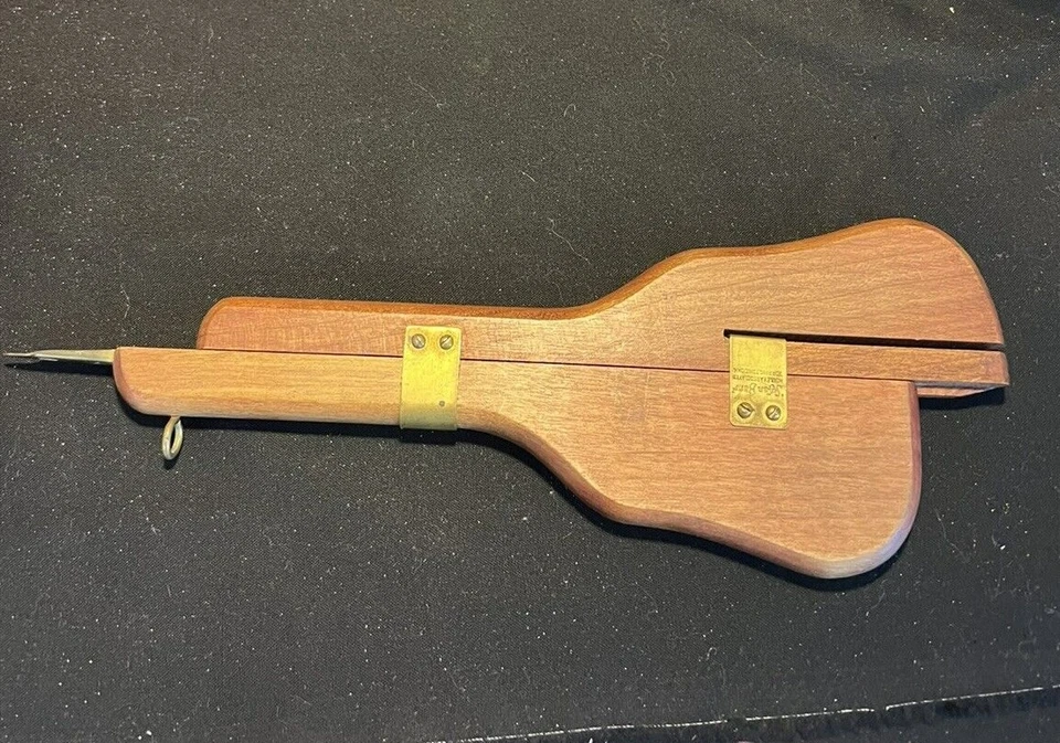 老式PRIMITIVE LATCH挂钩工具用于地毯制作 — 第 3/4 张图片