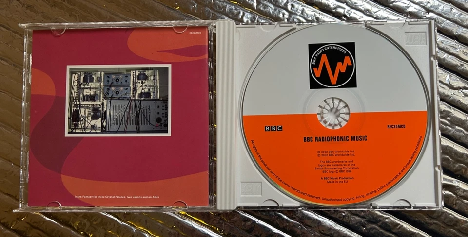 BBC Radiophonic Workshop: BBC Radiophonic Music. Remaster + extra tracks - image 3 of 4