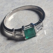 Fab Vintage 750 Marked 18ct White Gold Emerald Baguette Diamond Ring Size P1/2